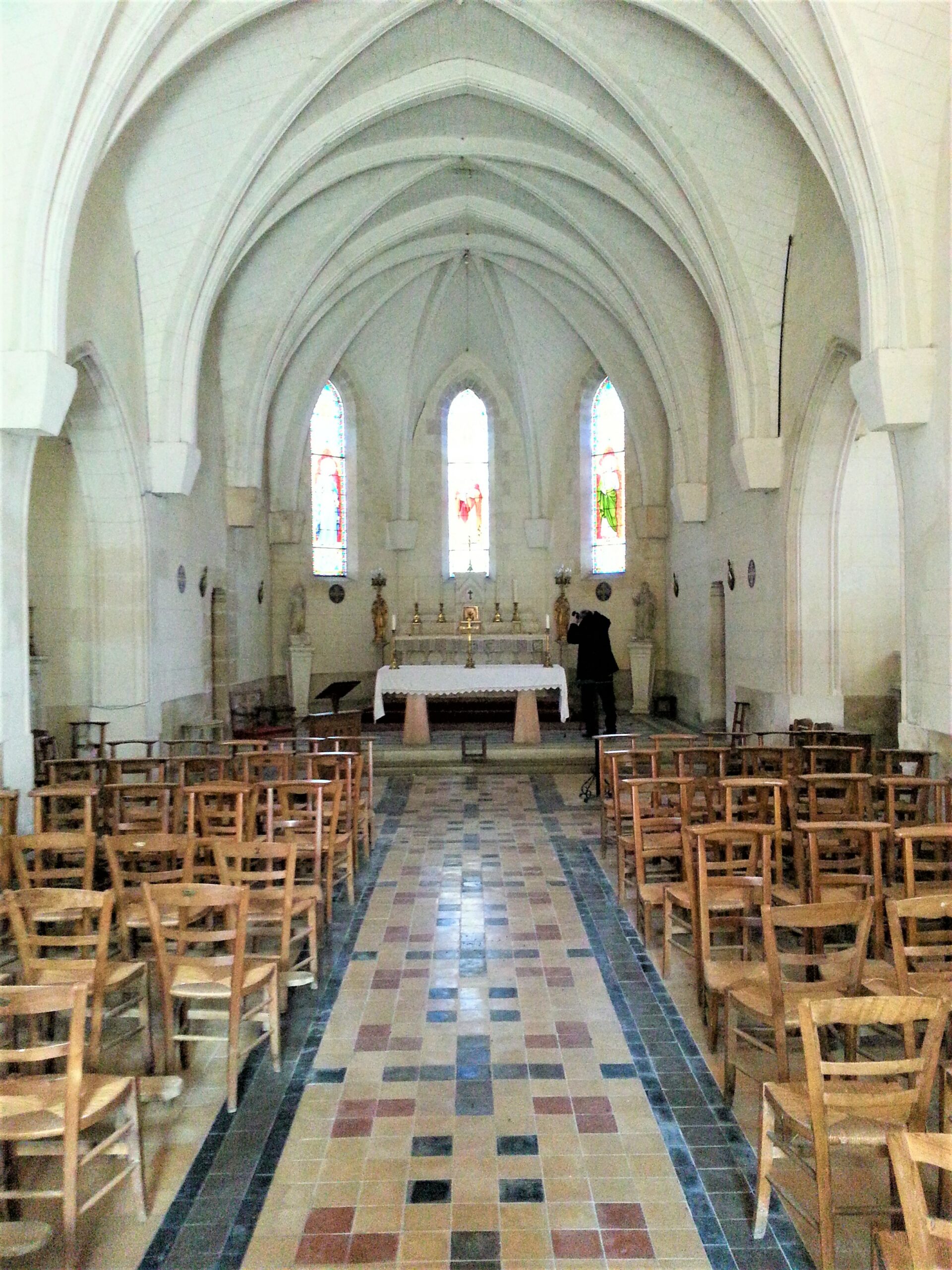 Église StJacquesleMineur de Poinchy Chablis, terre d'histoire